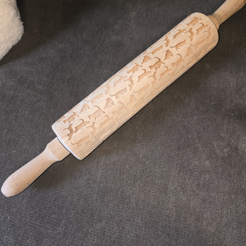 Embossed Rolling Pin with Animal Design - Picture 3 of 3